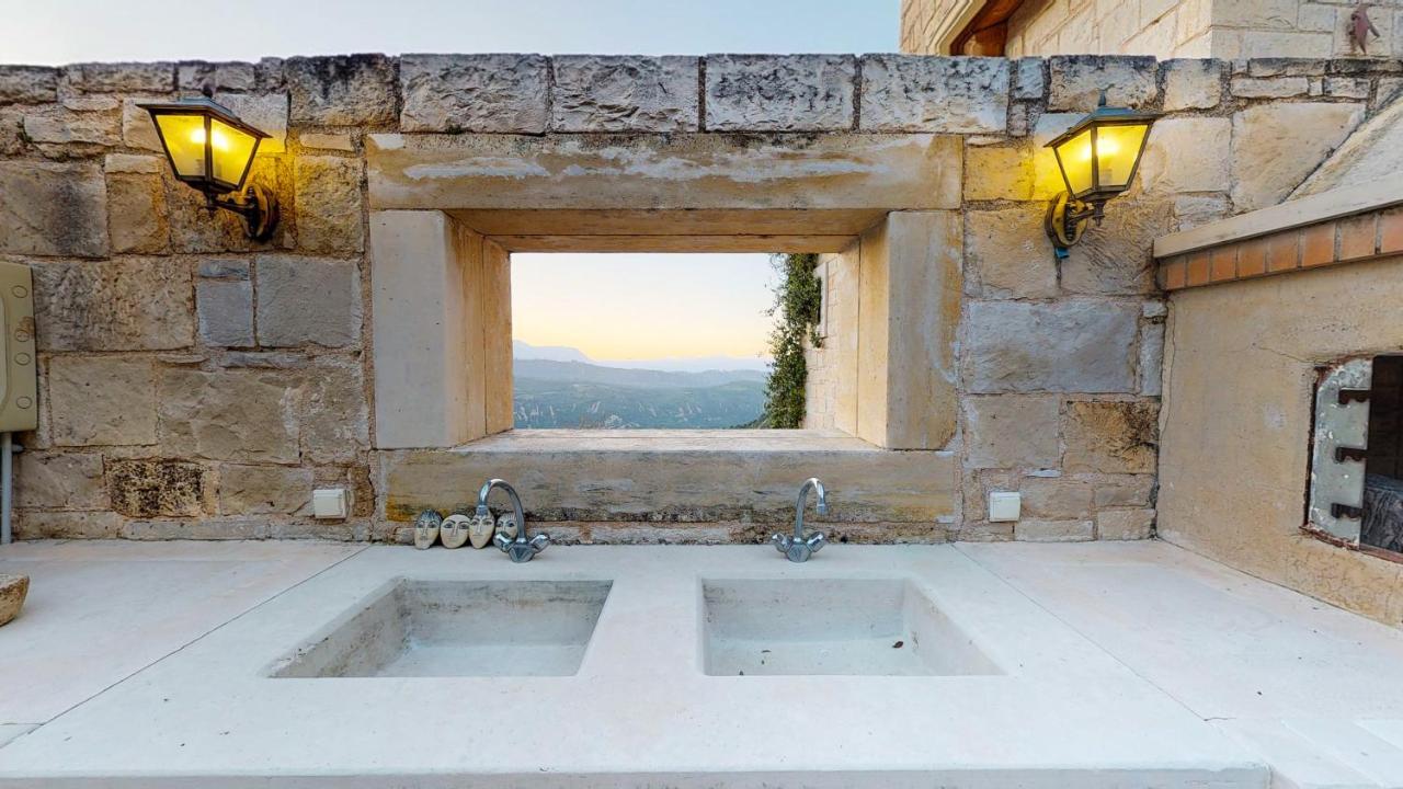 Luxury Villa Allure Dhafnes Exterior photo